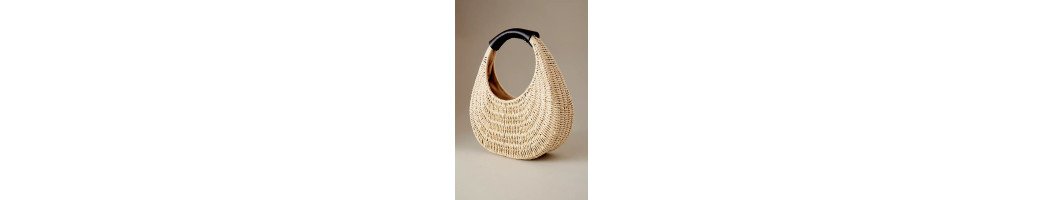 Chic and Sustainable: Explore Our Handwoven Hand Bags raffia