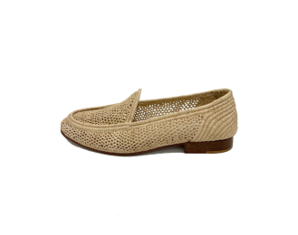 Handmade raffia mesh shoes