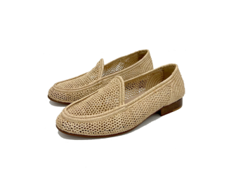 Handmade raffia mesh shoes