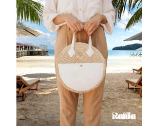 Natural raffia round bag
