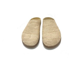 Woven Raffia Slip-Ons: Stylish Comfort, Checkered Elegance