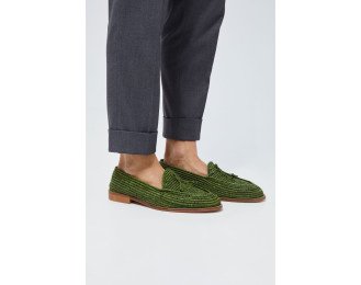 Step into Natural Elegance: Discover Our Loafer Raffia Shoes